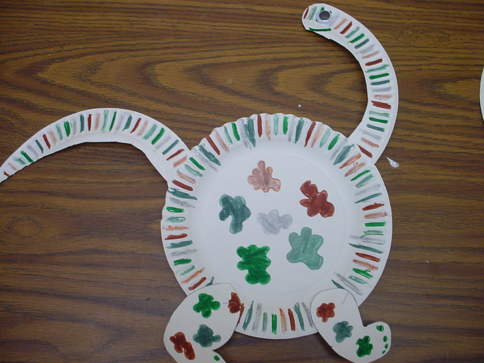 Preschool Paper Plate Dinosaur Crafts